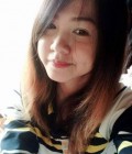 Dating Woman Thailand to สอยดาว : Nun, 25 years